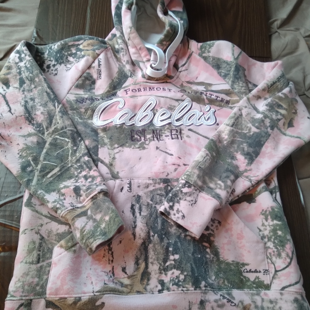 Cabela's hoodie